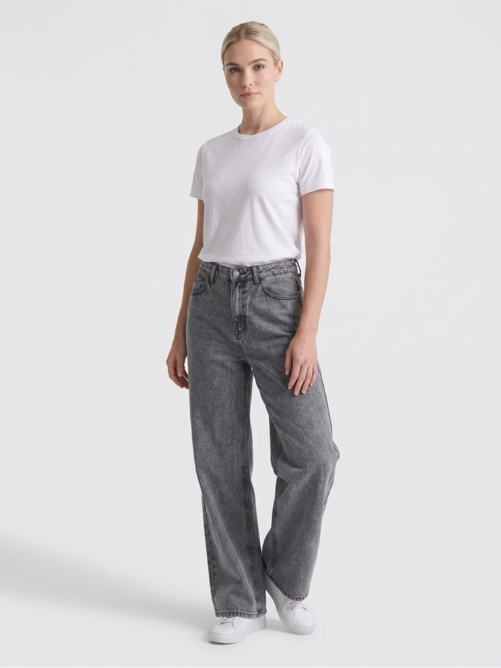 High-Rise Straight Leg Jeans in Charcoal Gray